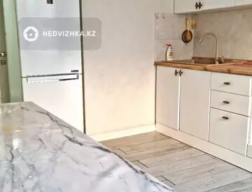 2-комнатная квартира, этаж 3 из 10, 66 м²