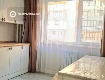 2-комнатная квартира, этаж 3 из 10, 66 м²