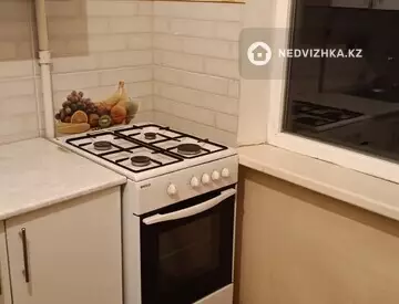 2-комнатная квартира, этаж 4 из 5, 44 м², на длительный срок