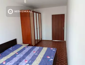 3-комнатная квартира, этаж 3 из 5, 45 м²