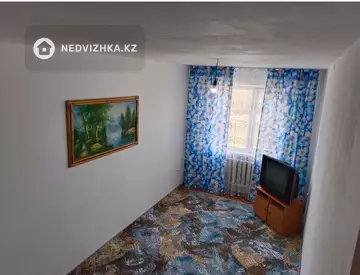 3-комнатная квартира, этаж 3 из 5, 45 м²