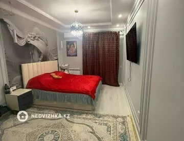3-комнатная квартира, этаж 8 из 12, 100 м²
