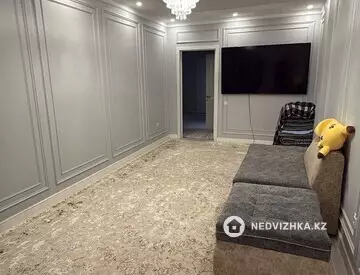 3-комнатная квартира, этаж 8 из 12, 100 м²