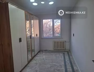 3-комнатная квартира, этаж 3 из 5, 60 м², на длительный срок