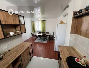 4-комнатный дом, 300 соток, 150 м²