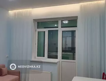 2-комнатная квартира, этаж 3 из 7, 51 м², на длительный срок