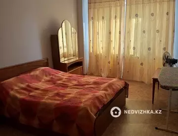 2-комнатная квартира, этаж 3 из 16, 65 м², на длительный срок