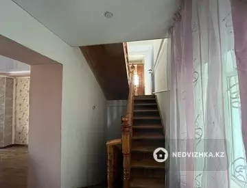 4-комнатный дом, 10 соток, 205 м²