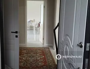 4-комнатный дом, 10 соток, 180 м²