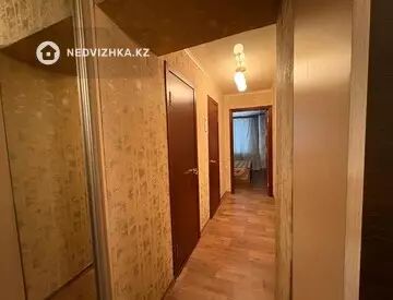 2-комнатная квартира, этаж 1 из 9, 49 м², на длительный срок