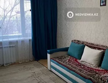 2-комнатная квартира, этаж 4 из 5, 48 м²