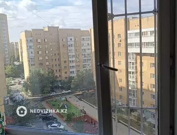 2-комнатная квартира, этаж 8 из 16, 61 м², на длительный срок