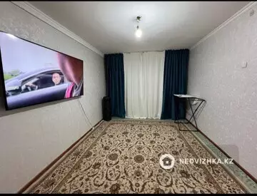 3-комнатная квартира, этаж 4 из 5, 60 м²