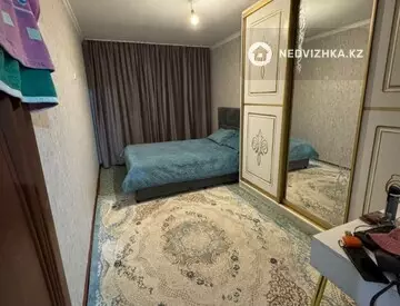 3-комнатная квартира, этаж 4 из 5, 60 м²