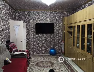 4-комнатная квартира, этаж 5 из 5, 81 м²