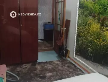 3-комнатная квартира, этаж 1 из 2, 55 м²