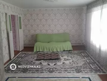 5-комнатный дом, 6 соток, 90 м²