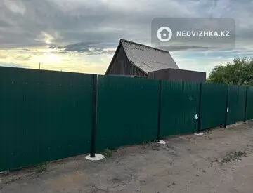 2-комнатный дом, 6 соток, 13 м²