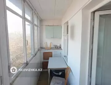 3-комнатная квартира, этаж 5 из 5, 69 м², на длительный срок