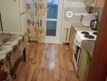 2-комнатная квартира, этаж 8 из 10, 68 м², на длительный срок