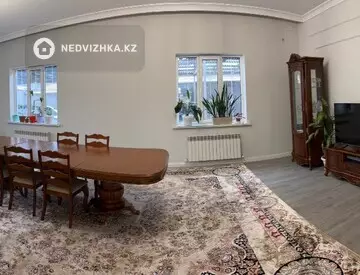 4-комнатный дом, 12 соток, 192 м²