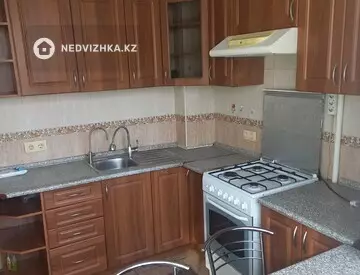 3-комнатная квартира, этаж 3 из 9, 72 м², на длительный срок