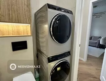 2-комнатная квартира, этаж 3 из 12, 40 м², на длительный срок