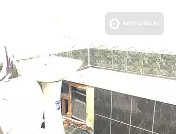 2-комнатная квартира, этаж 4 из 5, 40 м², на длительный срок