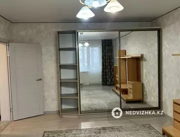 1-комнатная квартира, этаж 8 из 10, 48 м²