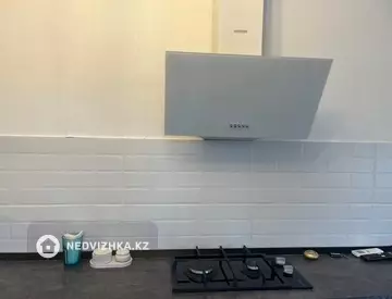 1-комнатная квартира, этаж 5 из 5, 35 м², посуточно