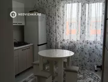 2-комнатная квартира, этаж 9 из 9, 56 м², на длительный срок