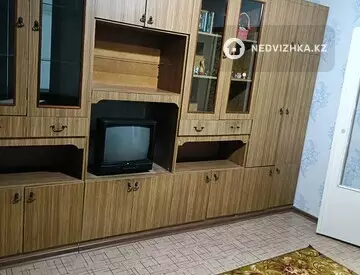 2-комнатная квартира, этаж 2 из 9, 55 м², на длительный срок