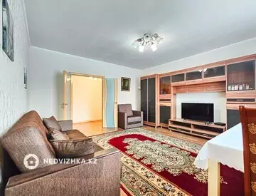 3-комнатная квартира, этаж 3 из 9, 100 м², на длительный срок