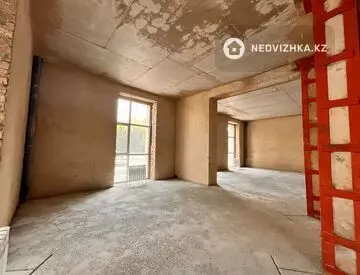 Помещение, этаж 1 из 4, 104 м², На длительный срок