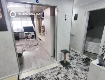 3-комнатная квартира, этаж 4 из 5, 64 м²