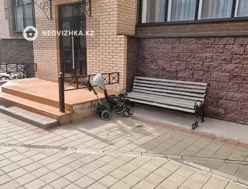 4-комнатная квартира, этаж 2 из 4, 126 м²