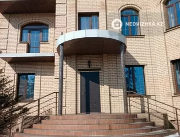6-комнатный дом, 12 соток, 778 м²