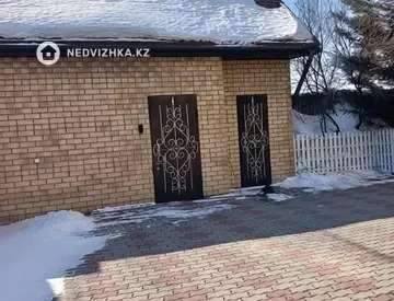 6-комнатный дом, 12 соток, 778 м²
