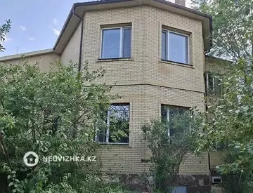 5-комнатный дом, 10 соток, 385 м²