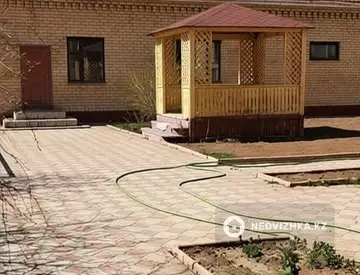7-комнатный дом, 10 соток, 635 м²