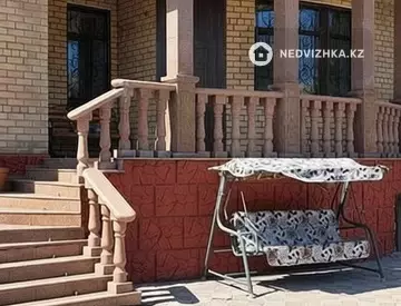 7-комнатный дом, 10 соток, 635 м²