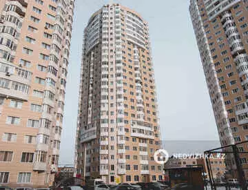 3-комнатная квартира, этаж 4 из 25, 78 м²