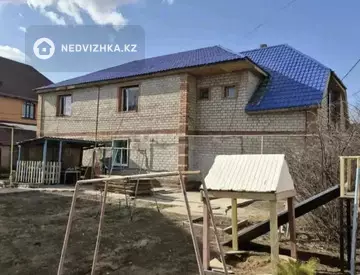 8-комнатная часть дома, 10 соток, 540 м²