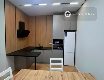 3-комнатная квартира, этаж 10 из 16, 67 м², на длительный срок