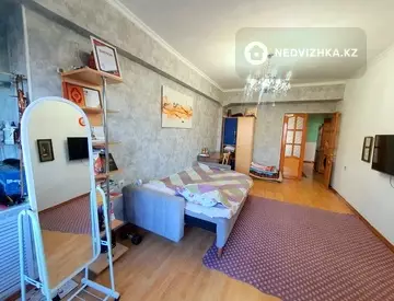 2-комнатная квартира, этаж 7 из 39, 56 м²