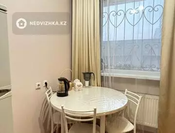 1-комнатная квартира, этаж 1 из 18, 34 м²