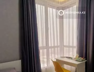 3-комнатная квартира, этаж 19 из 20, 80 м²