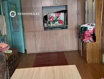 2-комнатная квартира, этаж 2 из 3, 51 м²