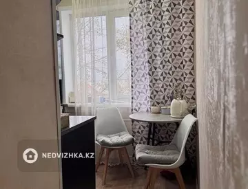 2-комнатная квартира, этаж 4 из 5, 45 м²