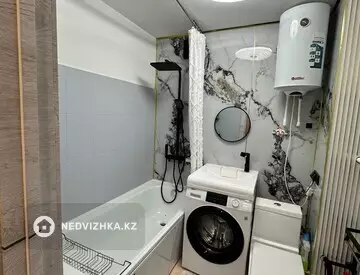 2-комнатная квартира, этаж 8 из 9, 50 м²